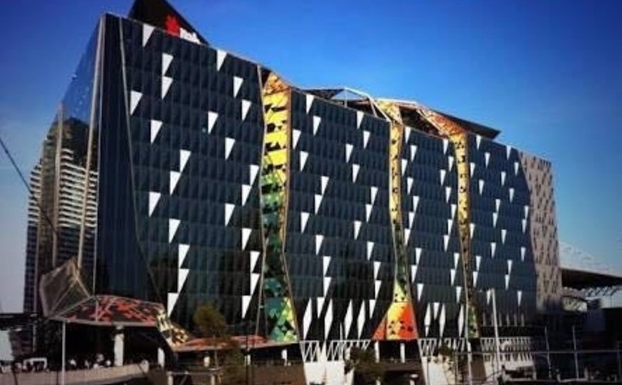 Docklands - Secure Indoor Parking close to Southern Cross Station