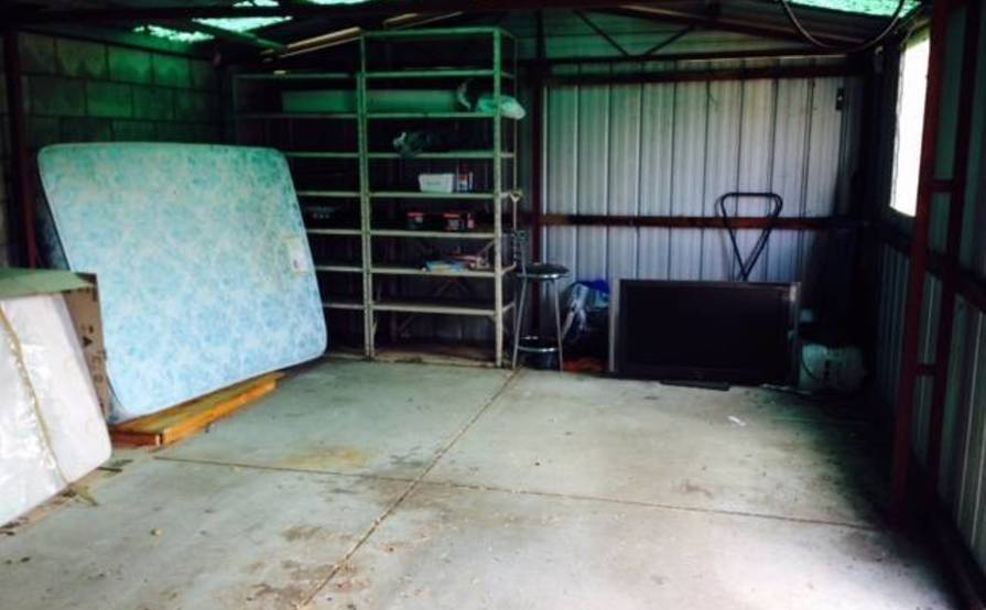 Melbourne - Garage available in Preston near shopping centre (Available from August 2)