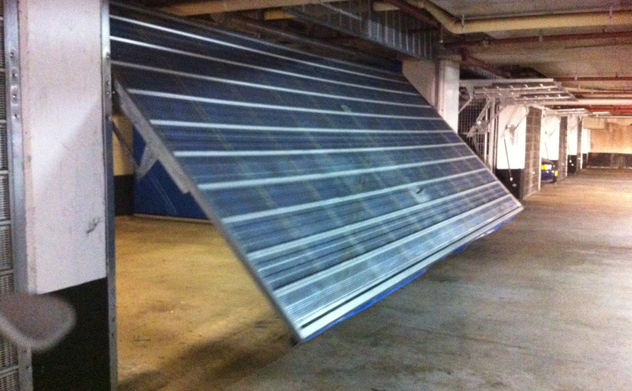 Lock-up security garage for storage in Miranda