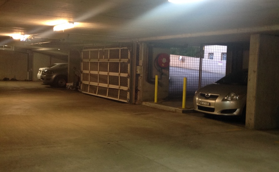Bondi Junction - Undercover single parking space - great location!