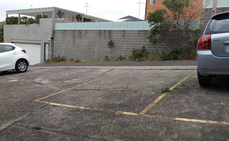 Clovelly Beach Safe And Secure Motor Car Parking Space