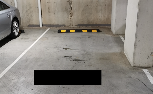 Secure parking space in Rockdale