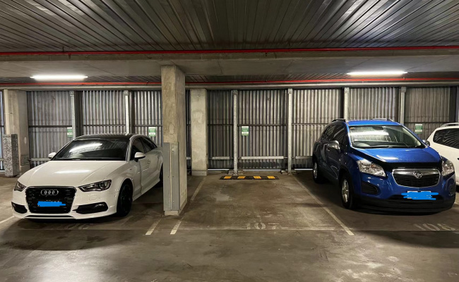 Docklands - Secure Indoor Parking Near Marvel Stadium