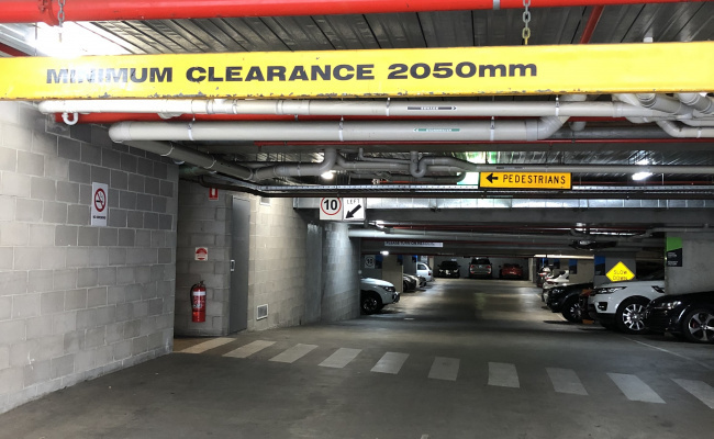 Cremorne street parking for lease