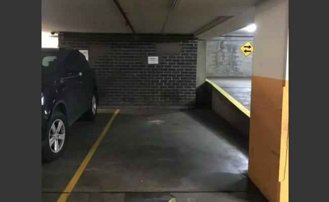North Sydney - Secure Basement Parking near Train Station