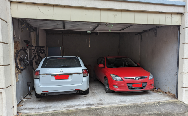Remote Off-street parking near Melbourne Uni and Lygon Street!