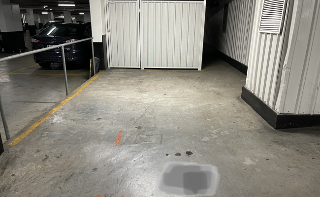 Secure Large car parking spot in Ultimo Wattle St